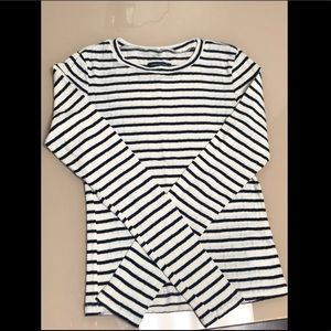 Long sleeve American Eagle shirt